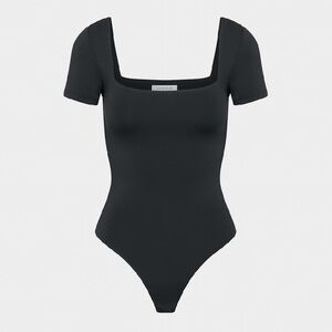 Aritzia Babaton Original Contour Squareneck Bodysuit - Black M